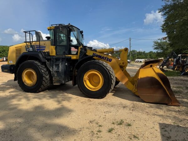 2022 Komatsu WA475 Articulated Loader - Image 11